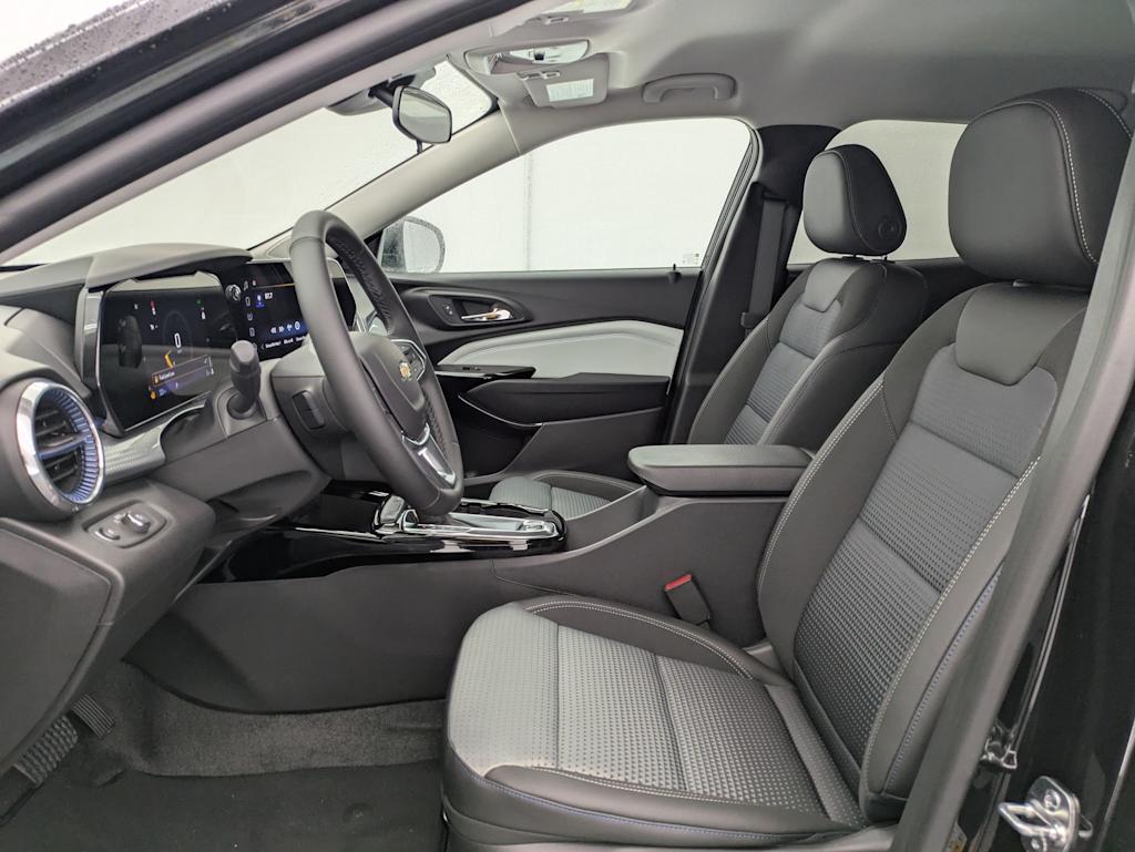 Thumbnail: 2026 Chevrolet Trax - 10