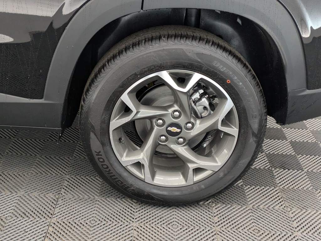 Thumbnail: 2026 Chevrolet Trax - 7