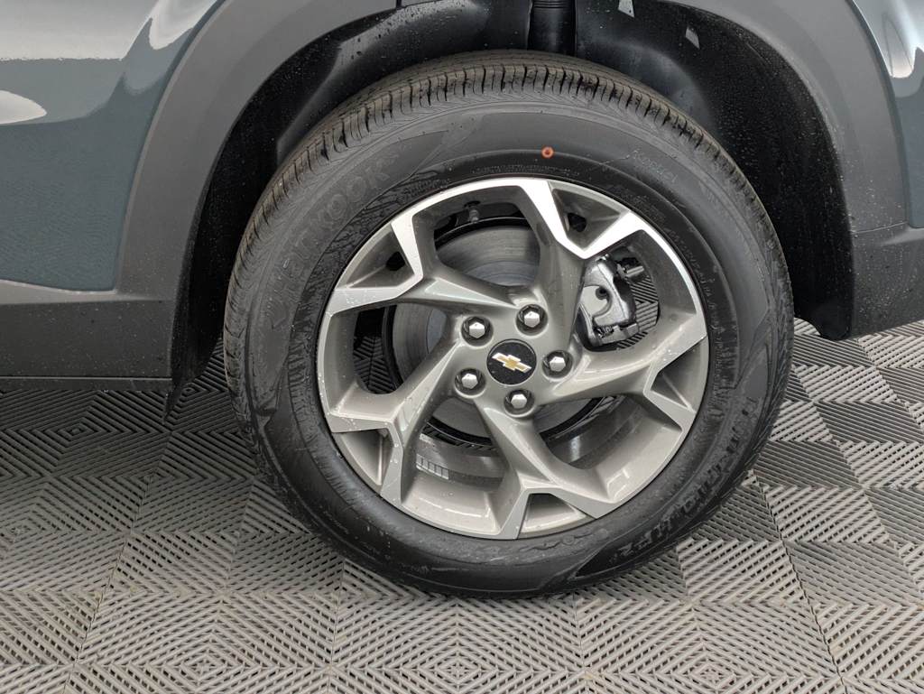 Thumbnail: 2026 Chevrolet Trax - 7