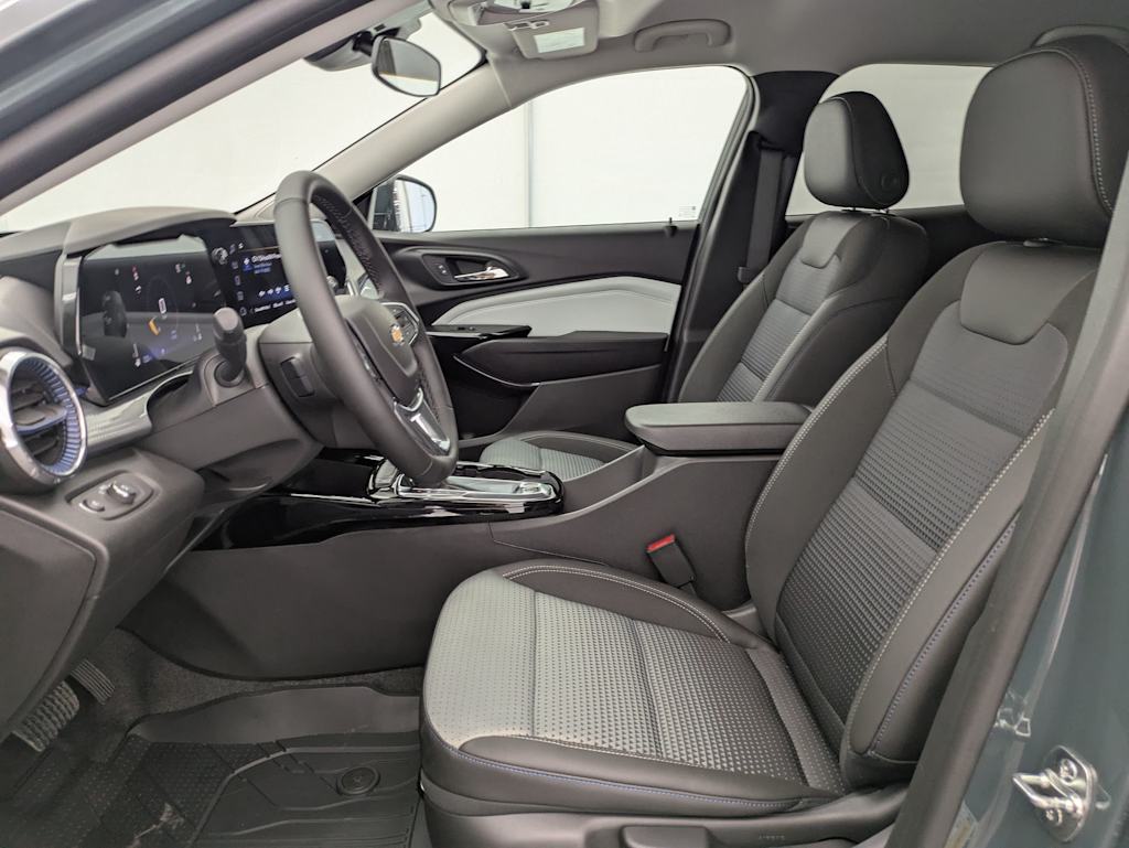 Thumbnail: 2026 Chevrolet Trax - 10
