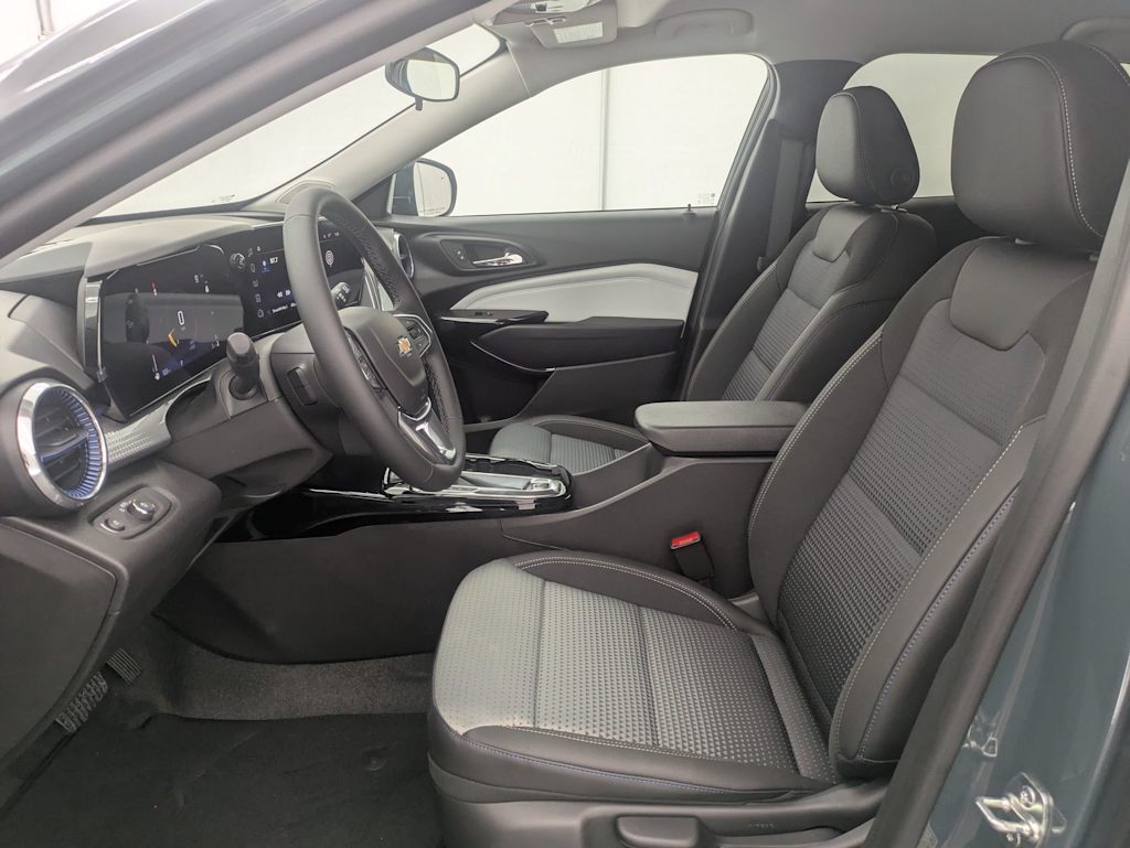 Thumbnail: 2026 Chevrolet Trax - 11