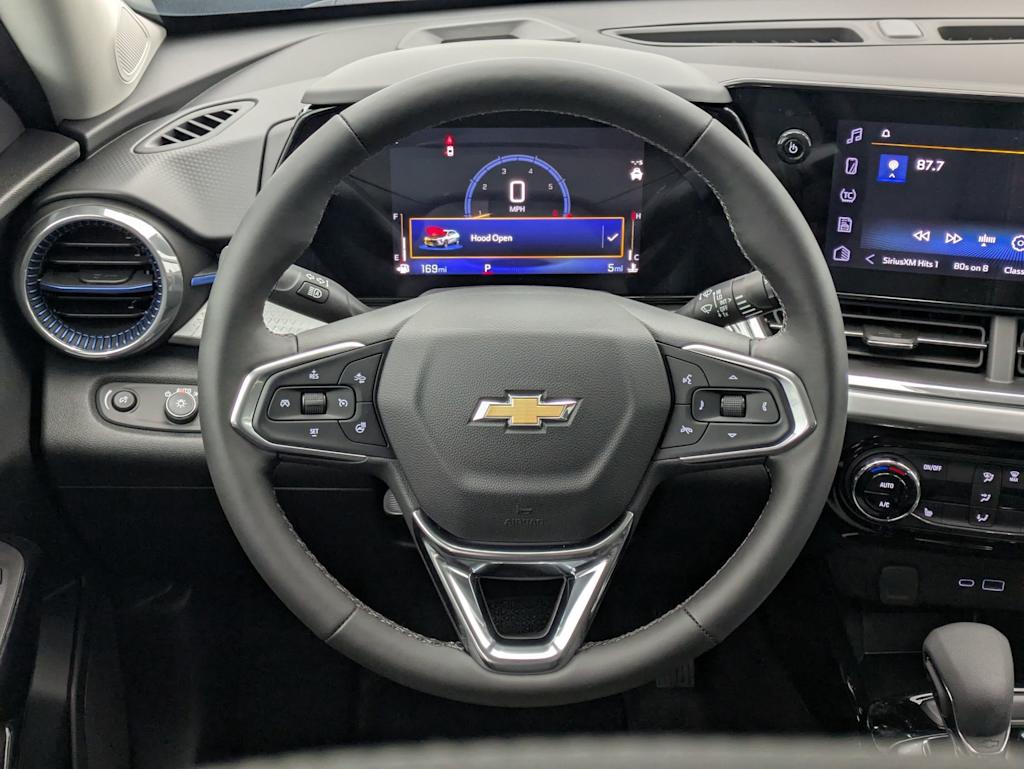 Thumbnail: 2026 Chevrolet Trax - 14