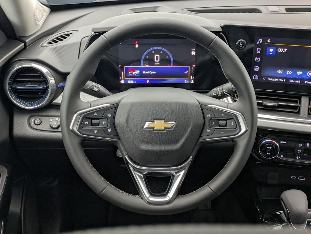 Thumbnail: 2026 Chevrolet Trax - 14