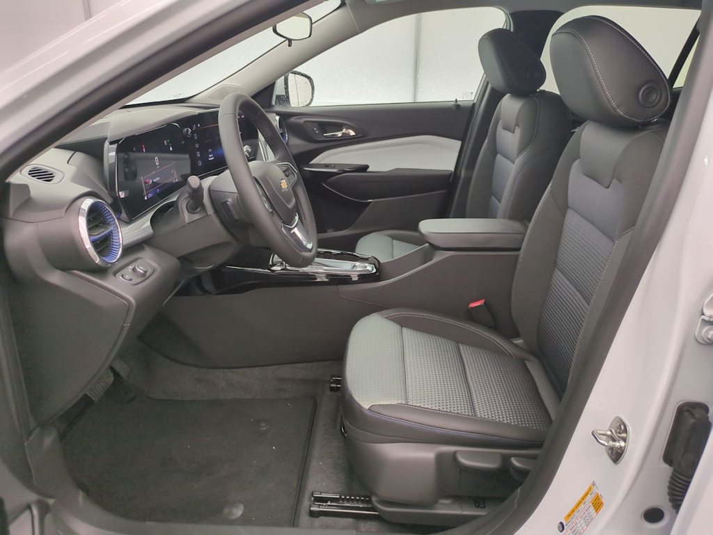 Thumbnail: 2026 Chevrolet Trax - 11