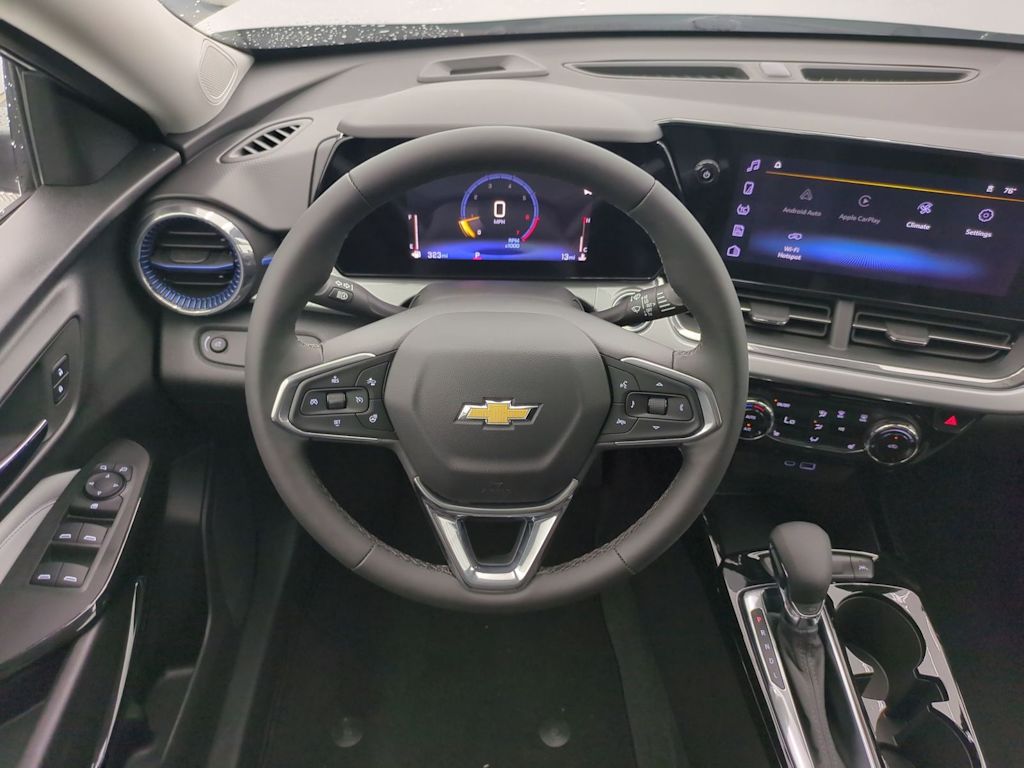 Thumbnail: 2026 Chevrolet Trax - 14