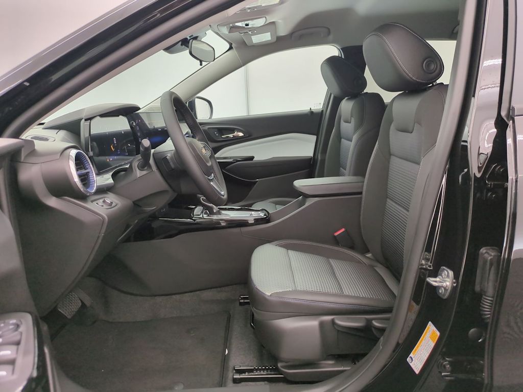 Thumbnail: 2026 Chevrolet Trax - 11