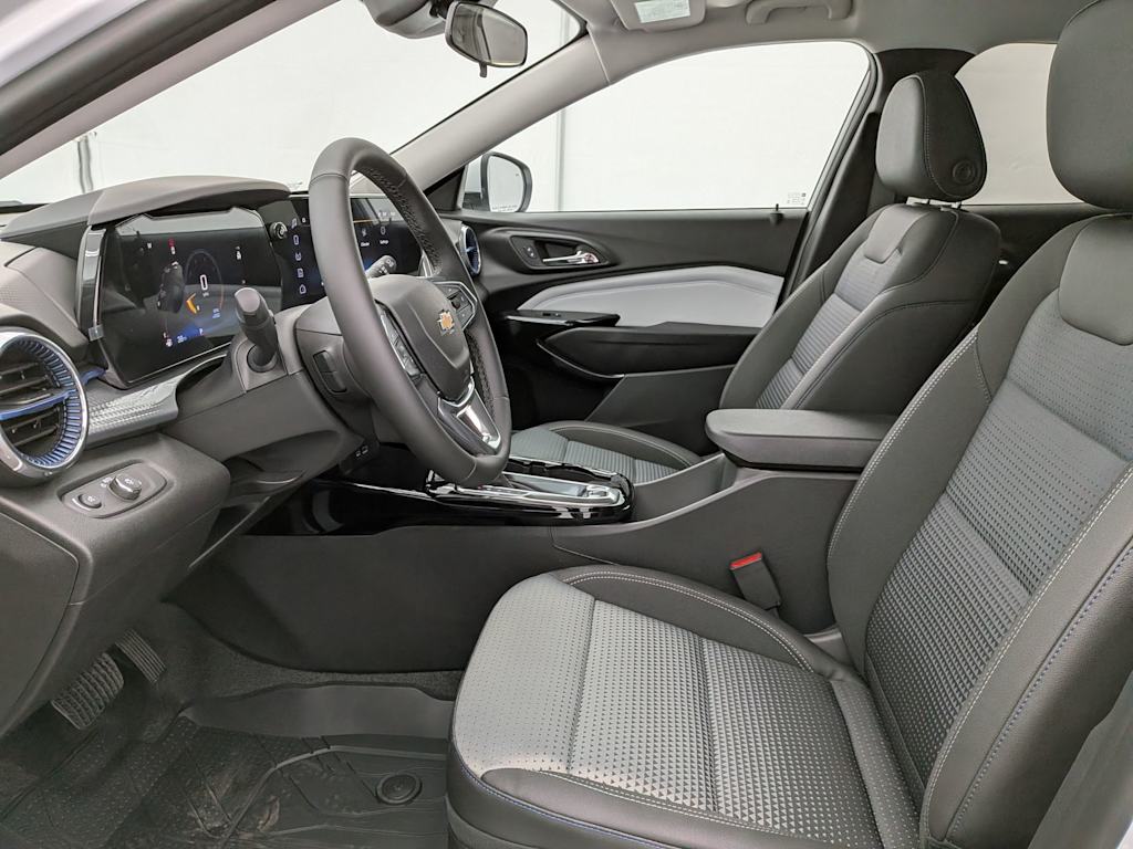 Thumbnail: 2026 Chevrolet Trax - 10