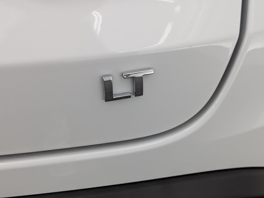 Thumbnail: 2026 Chevrolet Trax - 25