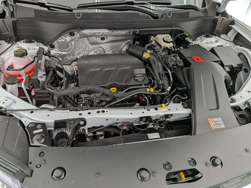 Thumbnail: 2026 Chevrolet Trax - 8