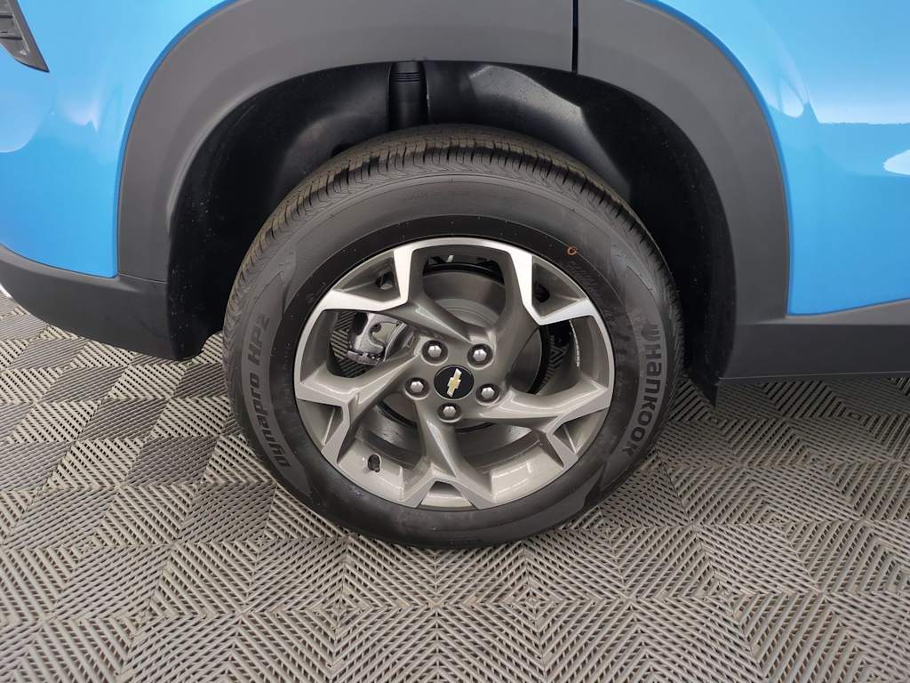 Thumbnail: 2026 Chevrolet Trax - 8