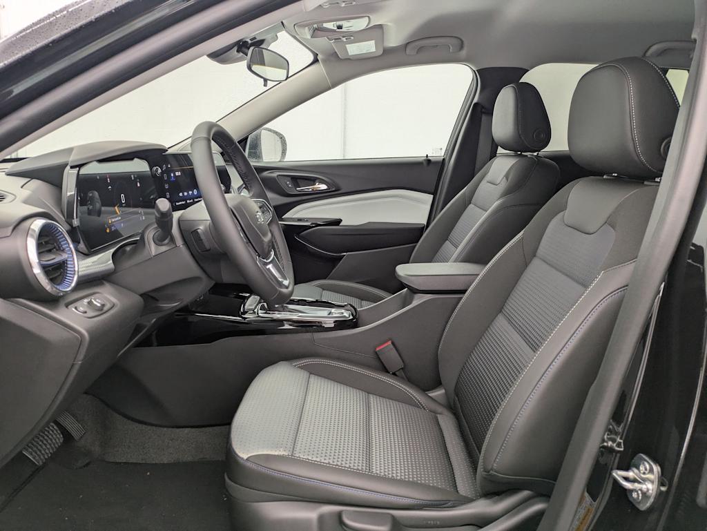 Thumbnail: 2026 Chevrolet Trax - 11