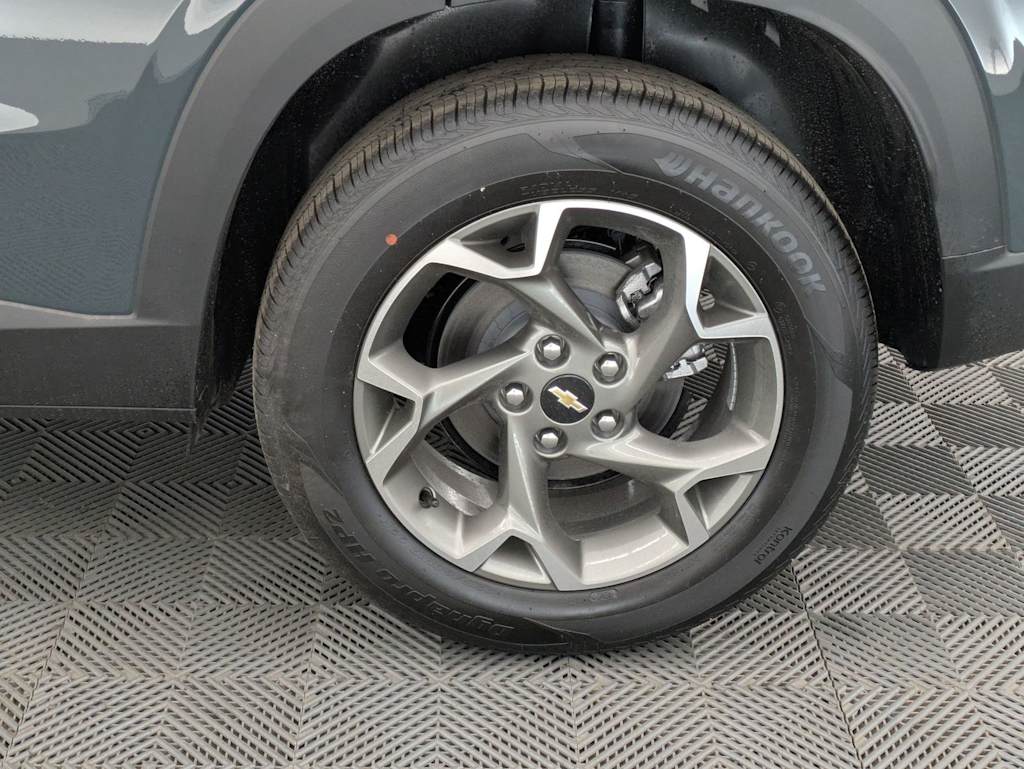 Thumbnail: 2026 Chevrolet Trax - 7