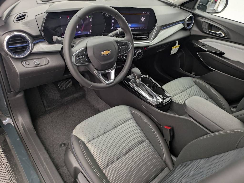 Thumbnail: 2026 Chevrolet Trax - 2