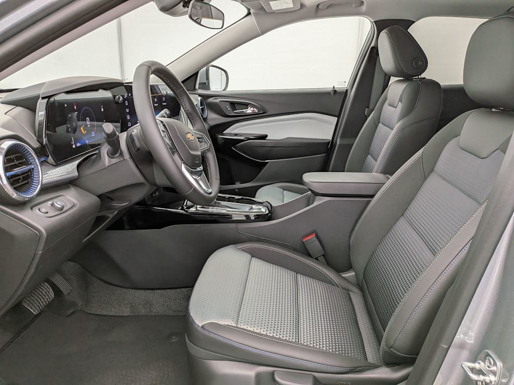 Thumbnail: 2026 Chevrolet Trax - 11