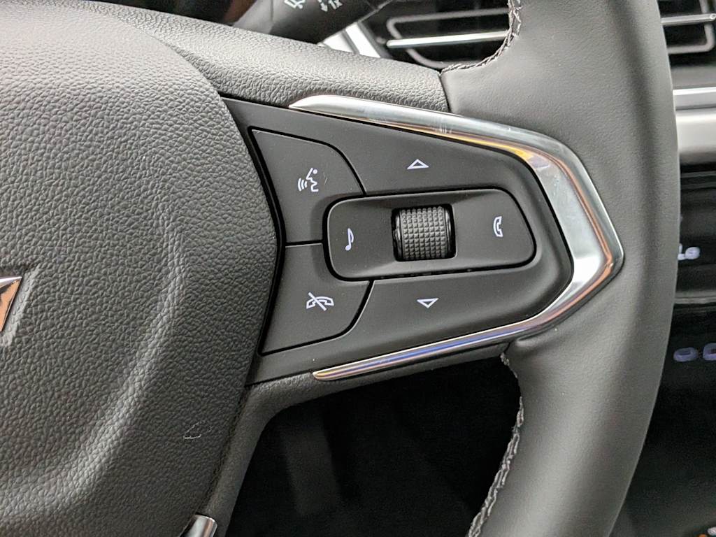 Thumbnail: 2026 Chevrolet Trax - 31