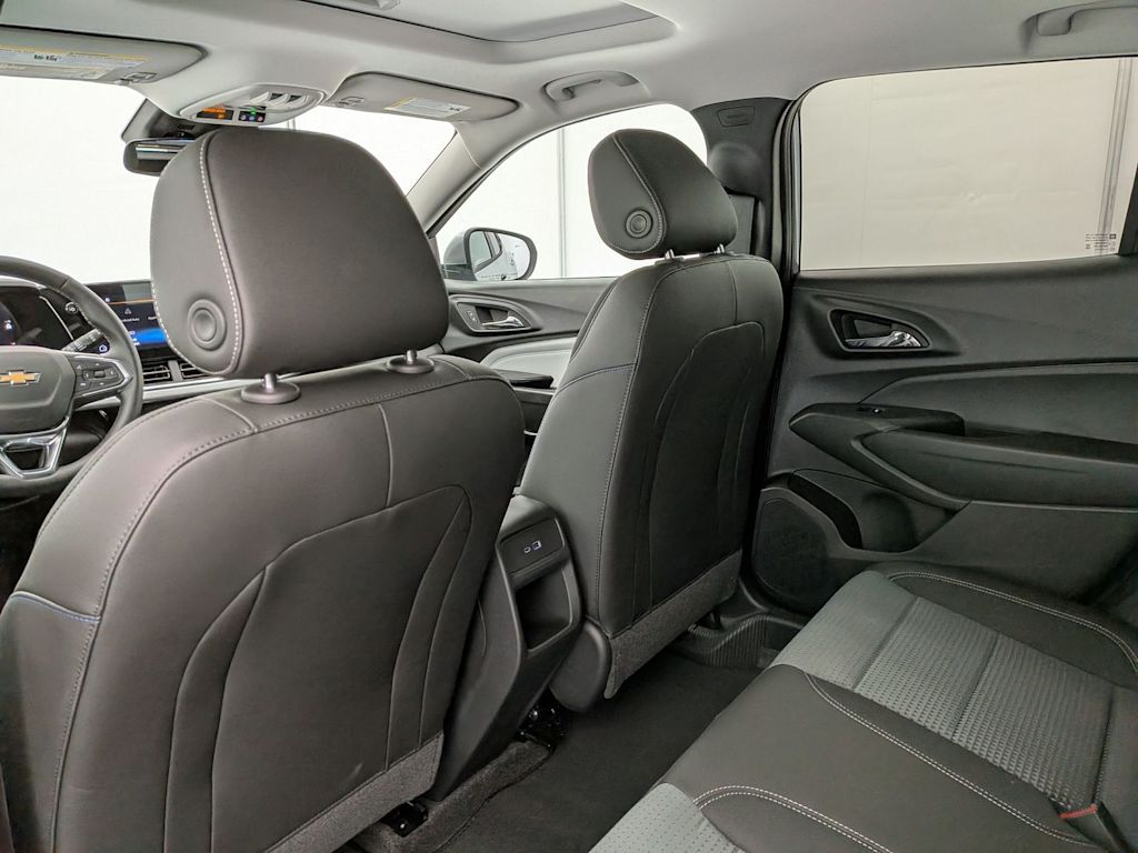 Thumbnail: 2026 Chevrolet Trax - 13