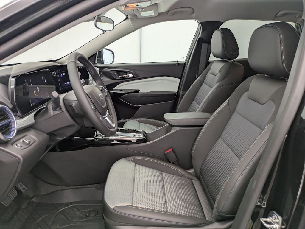 Thumbnail: 2026 Chevrolet Trax - 11