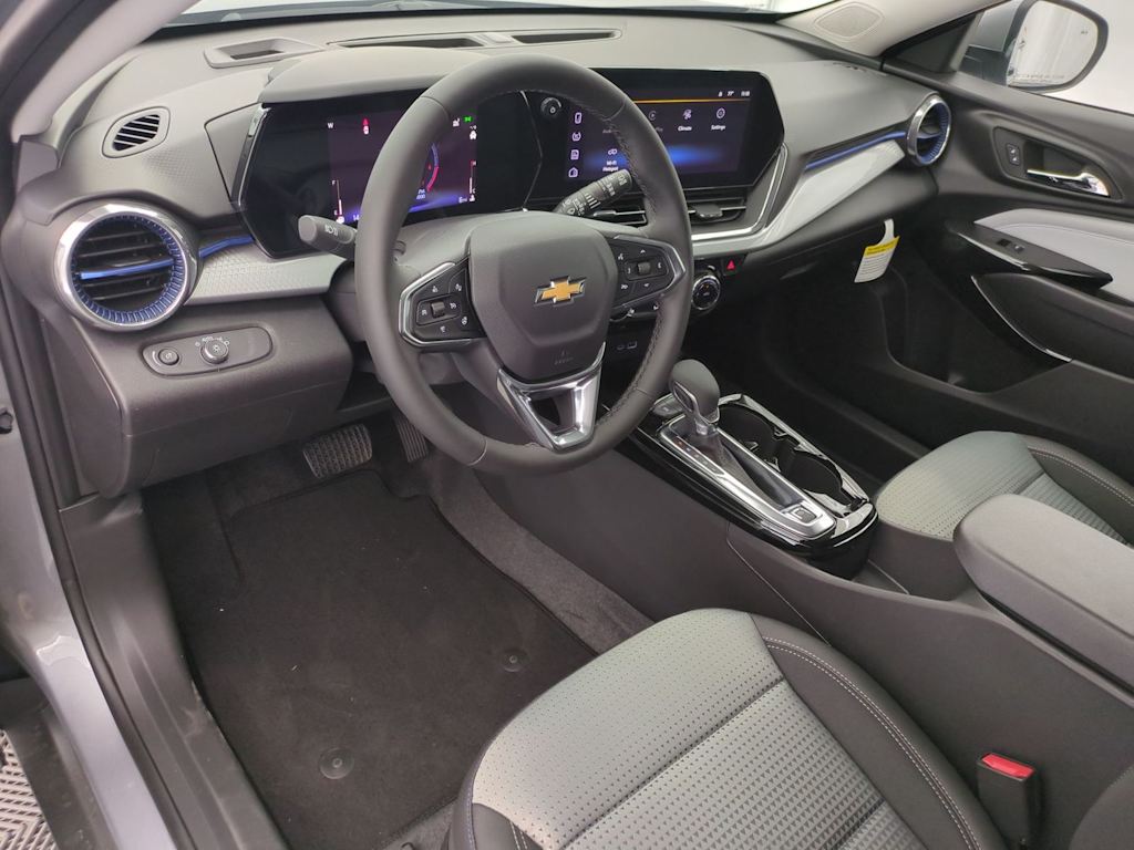 Thumbnail: 2026 Chevrolet Trax - 2
