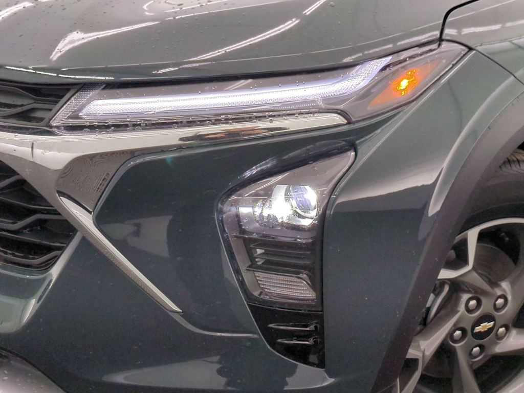 Thumbnail: 2026 Chevrolet Trax - 24