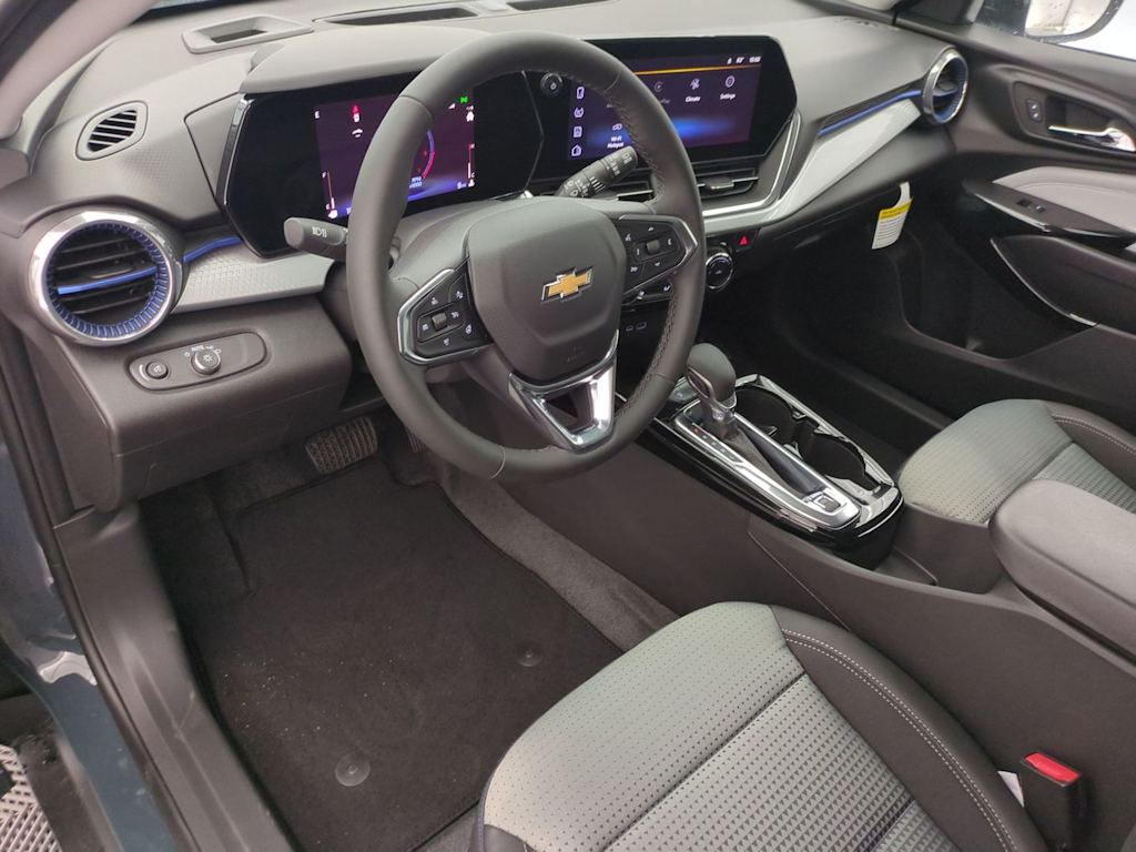 Thumbnail: 2026 Chevrolet Trax - 2