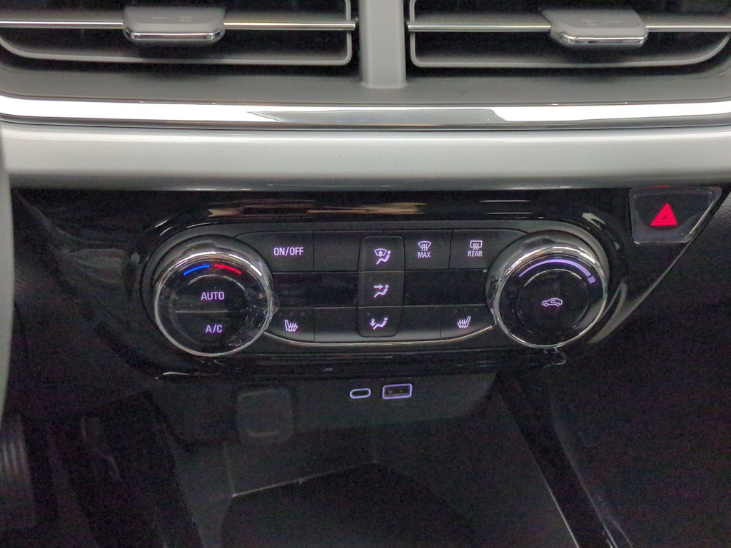 Thumbnail: 2026 Chevrolet Trax - 33