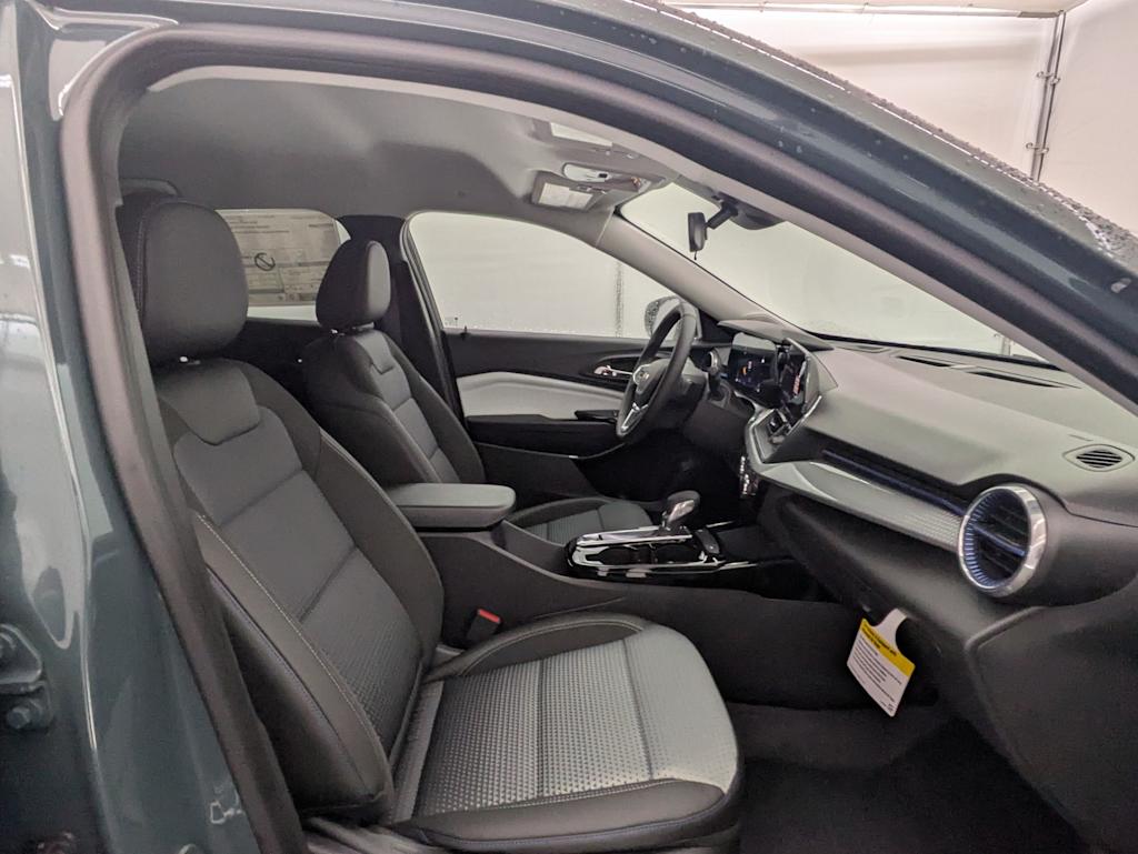 Thumbnail: 2026 Chevrolet Trax - 12