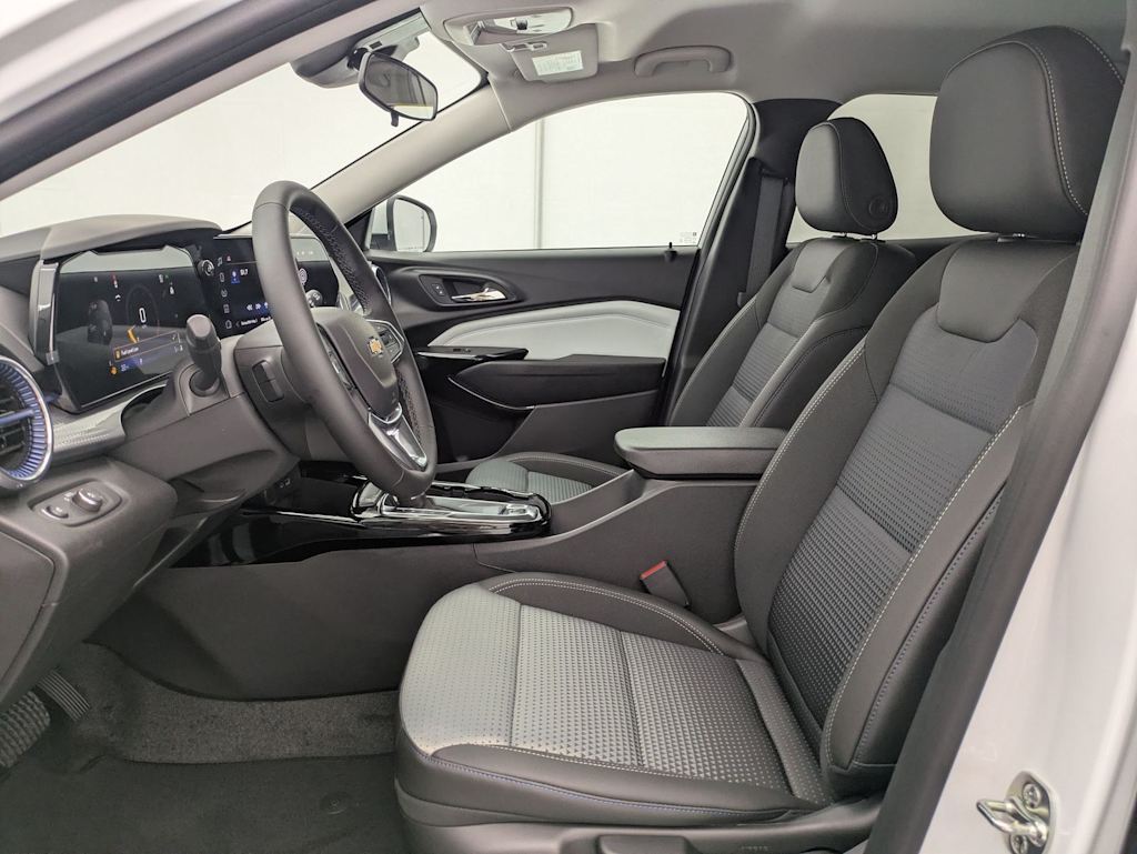 Thumbnail: 2026 Chevrolet Trax - 11