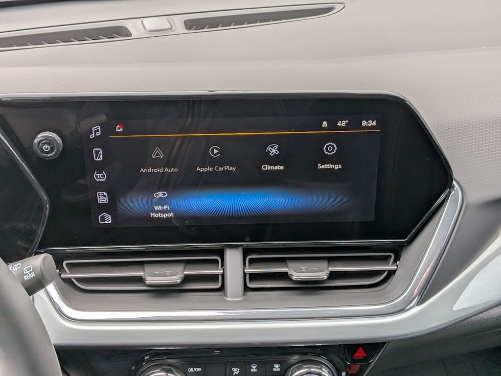 Thumbnail: 2025 Chevrolet Trax - 15