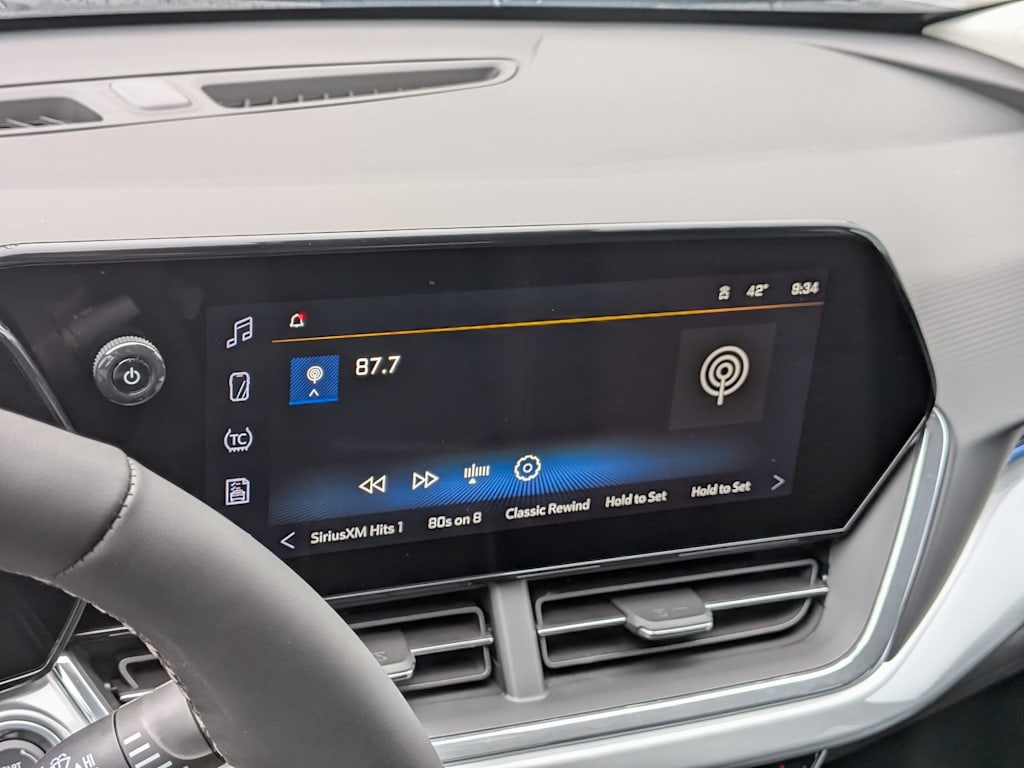 Thumbnail: 2025 Chevrolet Trax - 33