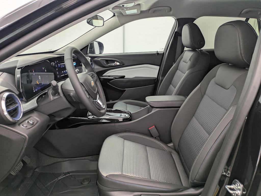 Thumbnail: 2026 Chevrolet Trax - 10