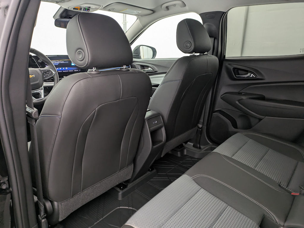 Thumbnail: 2026 Chevrolet Trax - 12