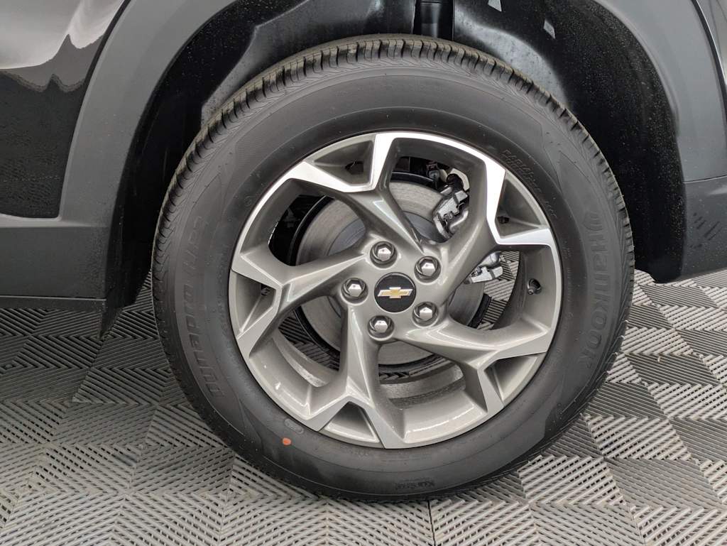 Thumbnail: 2026 Chevrolet Trax - 7