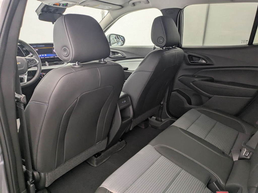 Thumbnail: 2026 Chevrolet Trax - 13