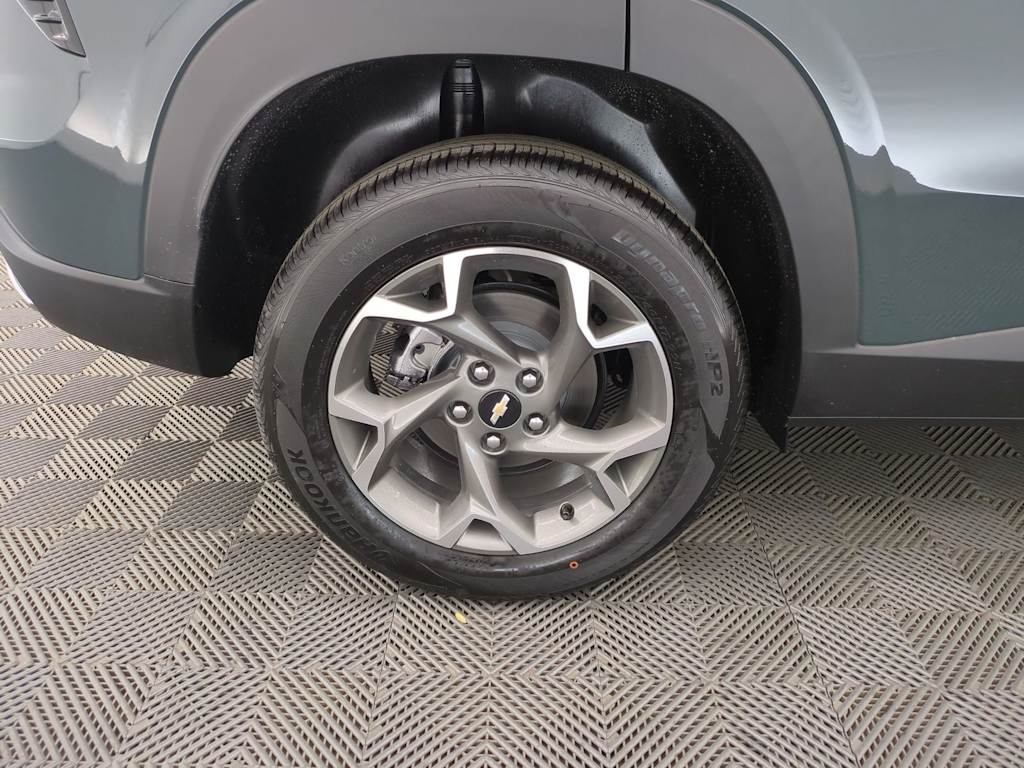 Thumbnail: 2026 Chevrolet Trax - 7