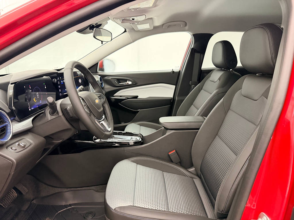 Thumbnail: 2026 Chevrolet Trax - 11