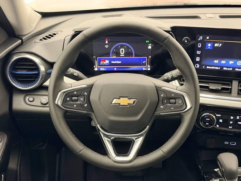 Thumbnail: 2026 Chevrolet Trax - 14