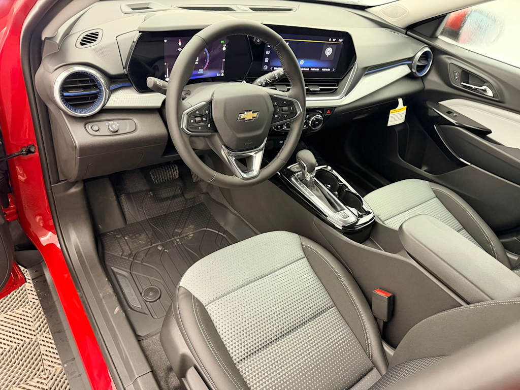 Thumbnail: 2026 Chevrolet Trax - 2