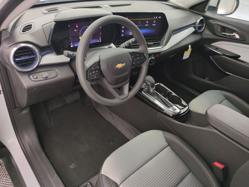 Thumbnail: 2026 Chevrolet Trax - 2