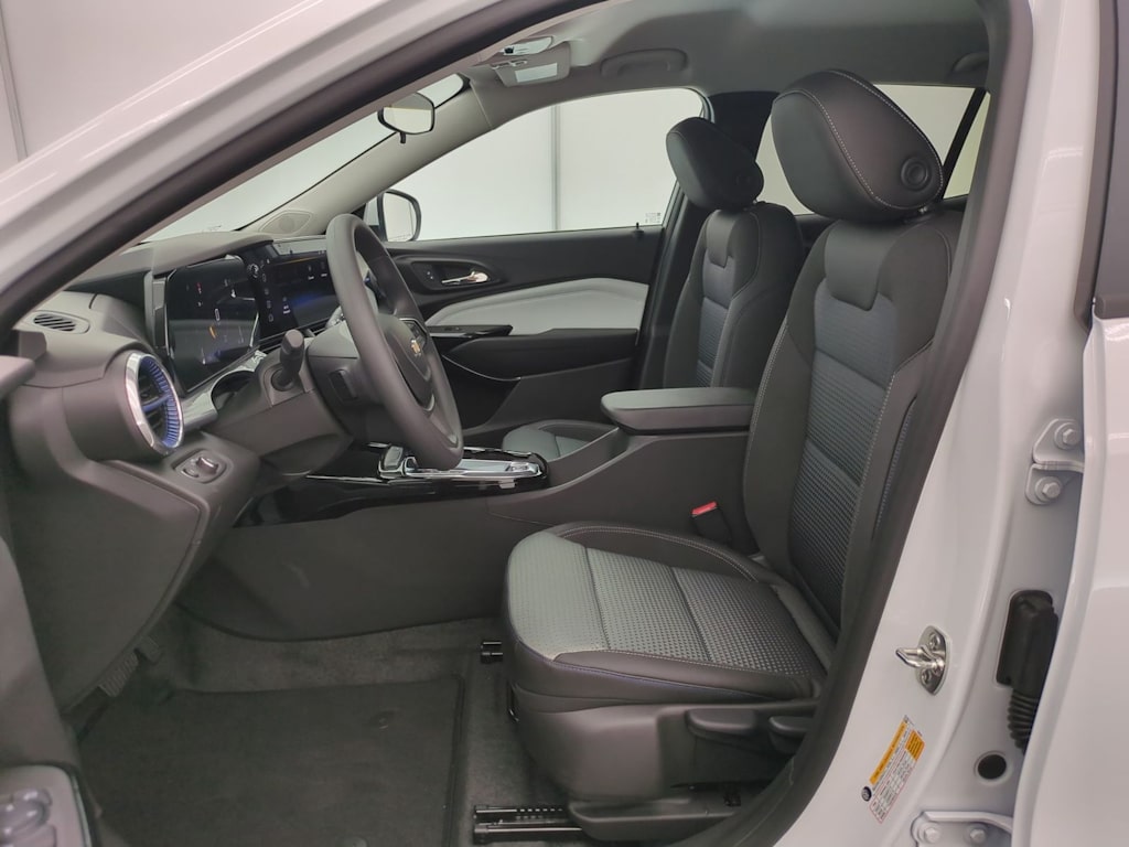 Thumbnail: 2026 Chevrolet Trax - 11