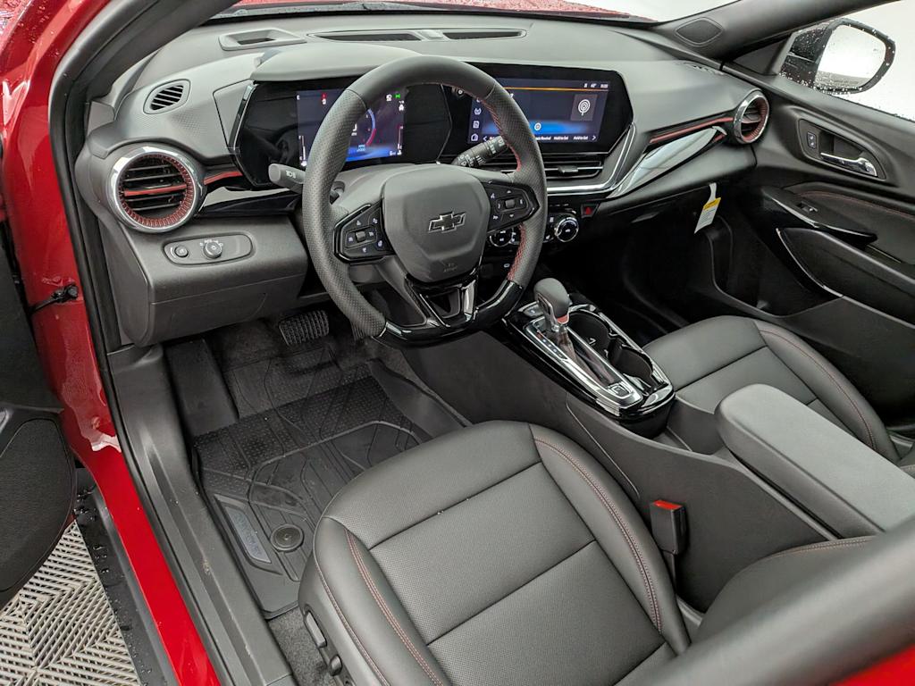 Thumbnail: 2026 Chevrolet Trax - 2