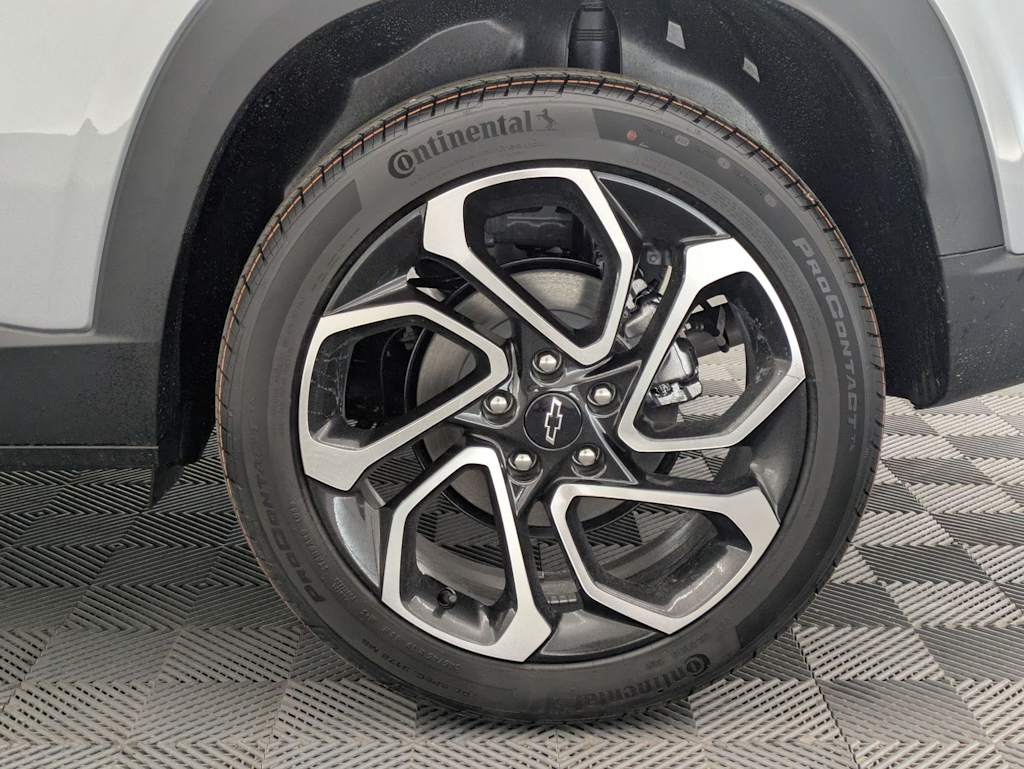 Thumbnail: 2026 Chevrolet Trax - 8