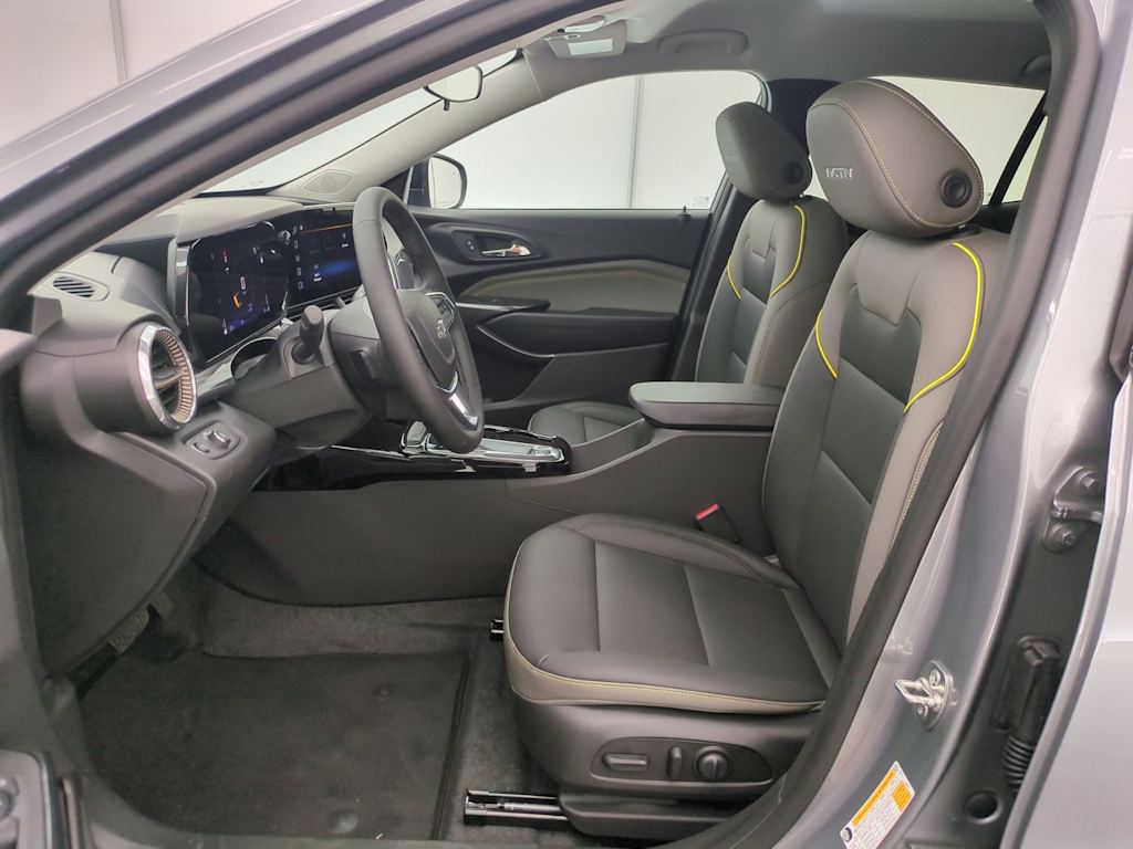 Thumbnail: 2026 Chevrolet Trax - 11