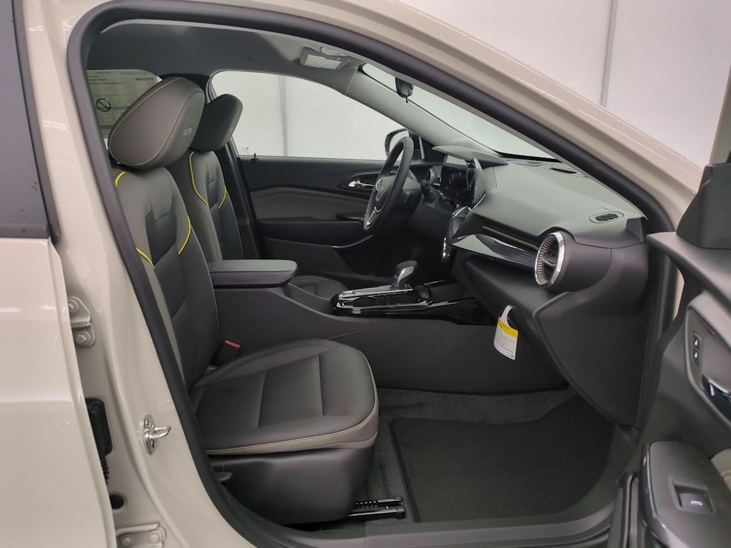 Thumbnail: 2026 Chevrolet Trax - 12