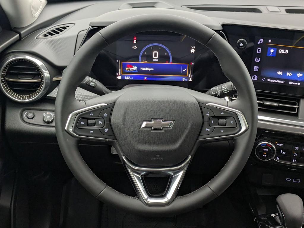 Thumbnail: 2026 Chevrolet Trax - 14