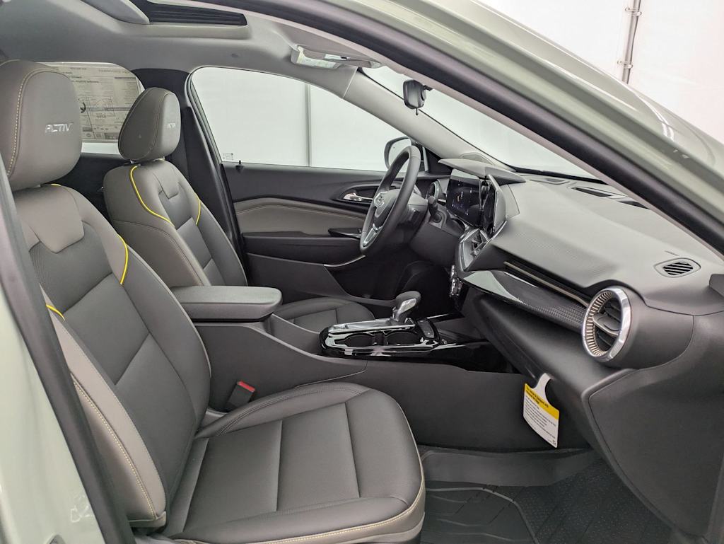 Thumbnail: 2026 Chevrolet Trax - 12