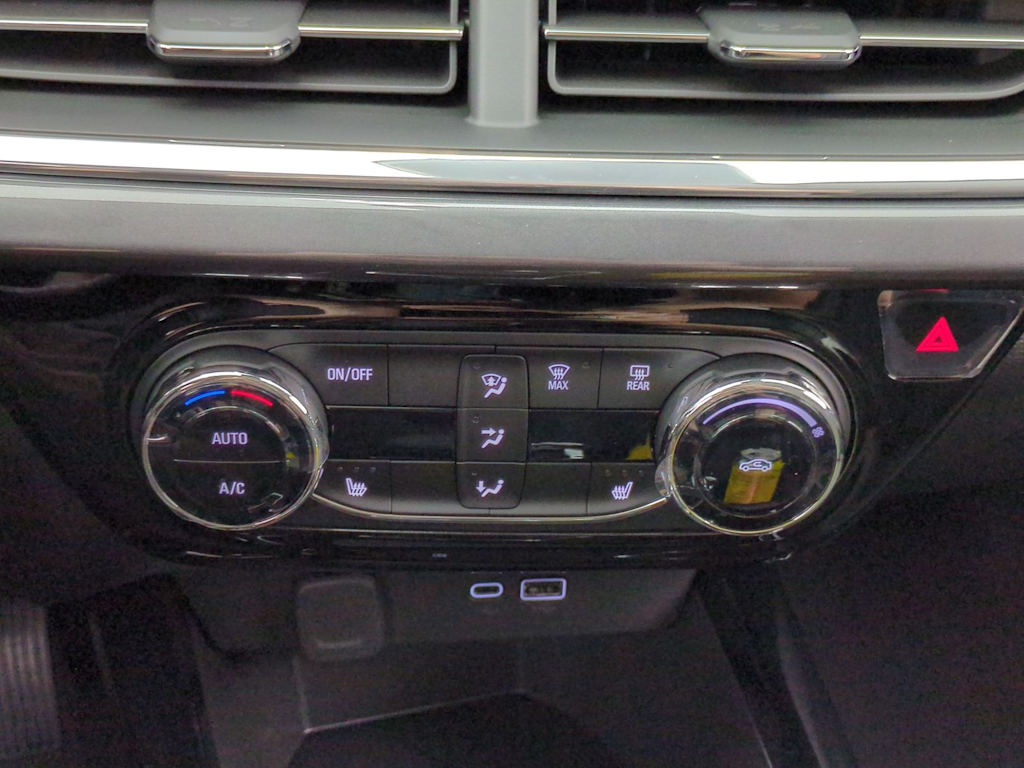 Thumbnail: 2026 Chevrolet Trax - 33