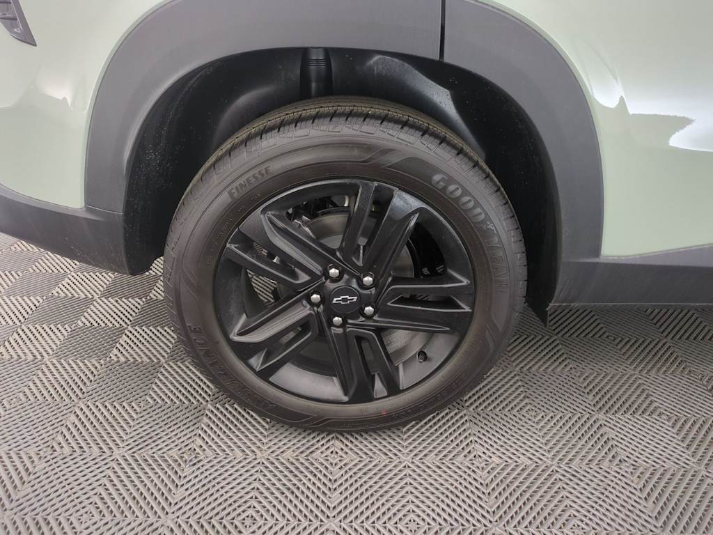 Thumbnail: 2026 Chevrolet Trax - 8