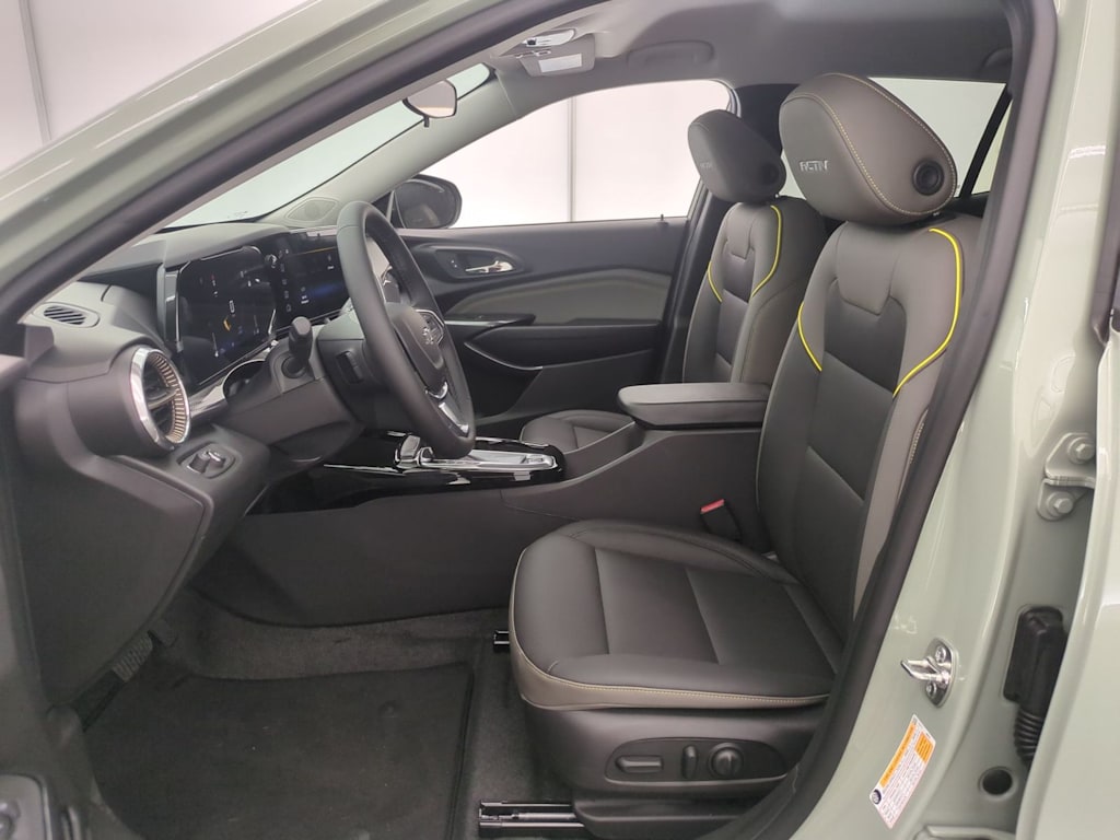 Thumbnail: 2026 Chevrolet Trax - 11