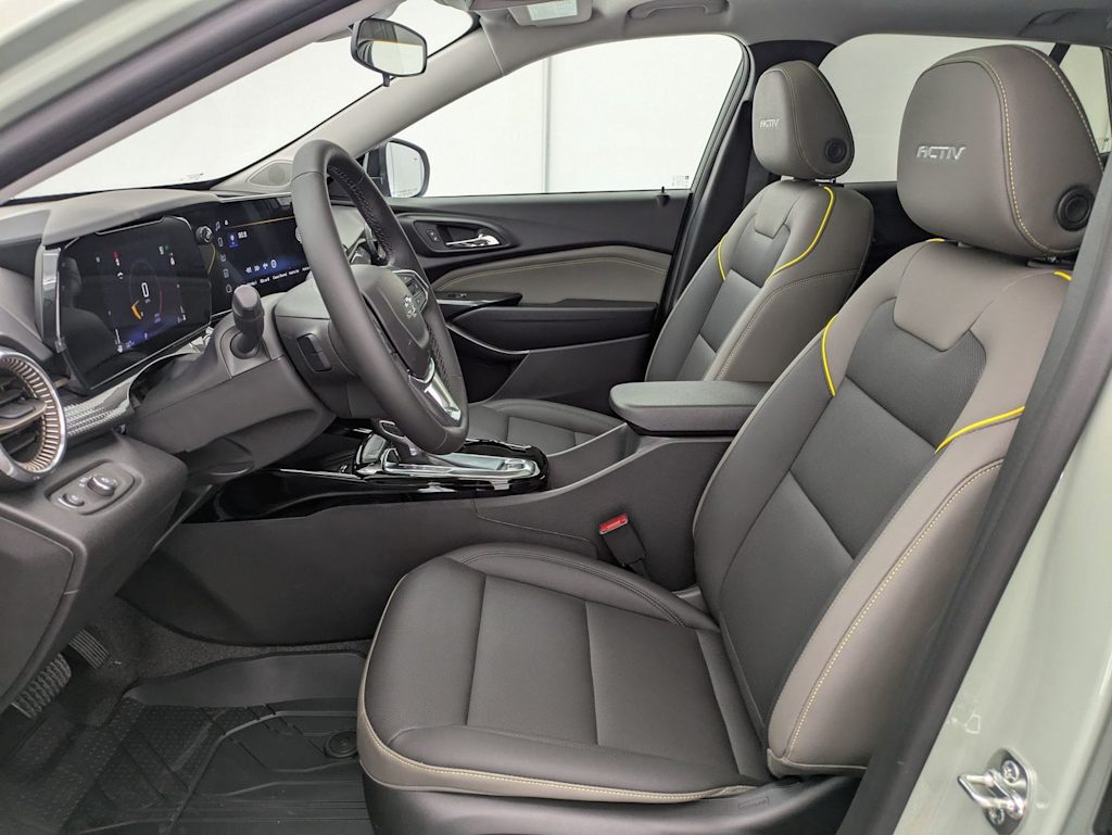 Thumbnail: 2026 Chevrolet Trax - 11
