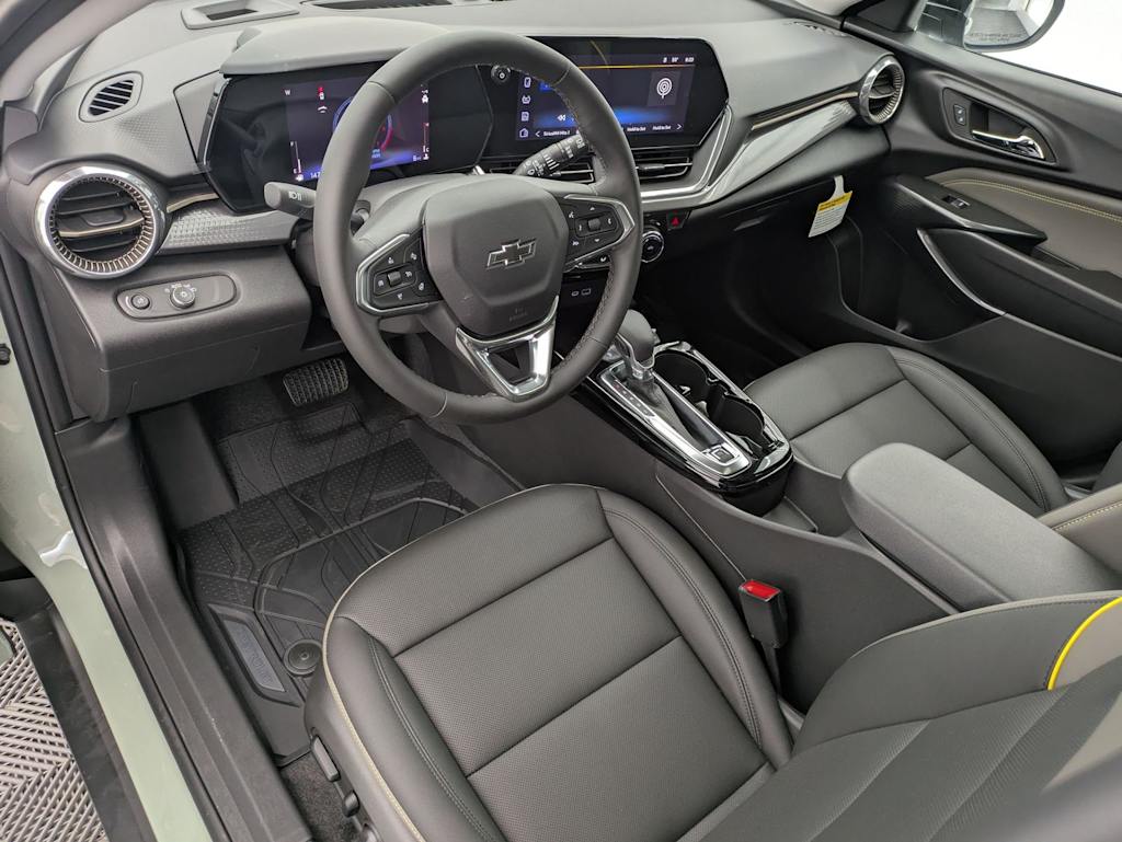 Thumbnail: 2026 Chevrolet Trax - 2